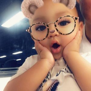 Meet your Posher, Cecelia